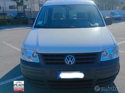 Usata VW Caddy 105 CV (77 kW) 2009 Bianco Monovolume