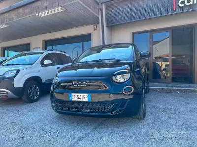 Usado Fiat 500e Icon 42 kW (58 CV) 2023 Negro Berlina