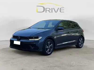 Usata VW Polo R-line 95 CV (69 kW) 2022 Grigio Utilitaria