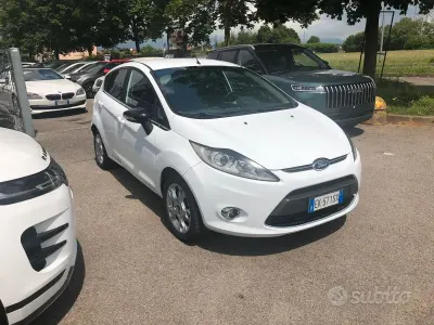 Occasion Ford Fiesta Titanium 68 PK (50 kW) 2011 Wit Sedan