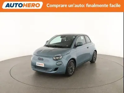 Usata Fiat 500e Icon 86 kW (118 CV) 2022 Blu Berlina