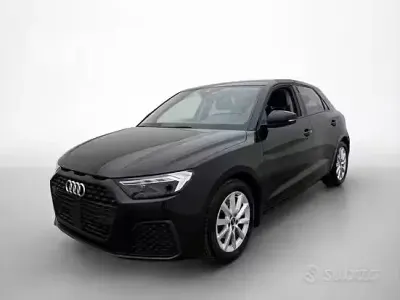 Käytetty Audi A1 S-Line 110 HP (80 kW) 2023 Musta Katumaasturi