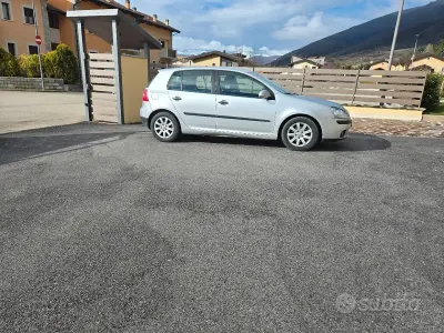 Usata VW Golf VI 140 CV (102 kW) 2008 Grigio Utilitaria