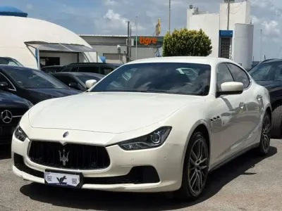 Usata Maserati Ghibli 250 CV (183 kW) 2015 Bianco Berlina
