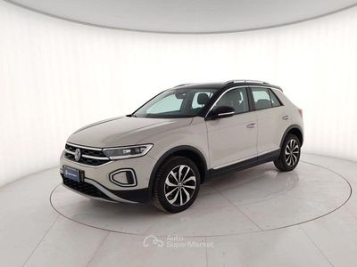 Usata VW T-Roc Style 110 CV (80 kW) 2023 Grigio metallizzato SUV