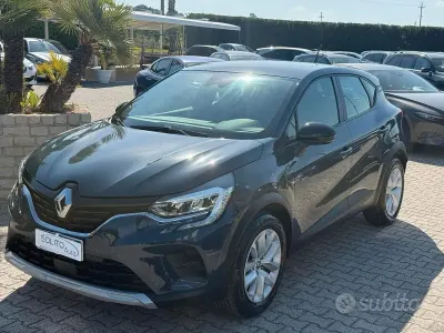 Gebraucht Renault Captur Equilibre 91 PS (66 kW) 2023 Blau SUV