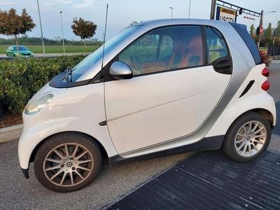 Begagnad Smart ForTwo Coupé 71 HK (52 kW) 2009 Vit Sportkupé