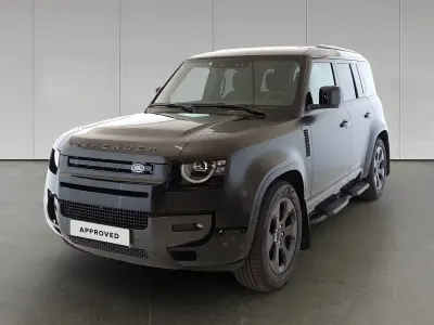 Usata Land Rover Defender SE Dynamic 200 CV (147 kW) 2026 Santorini black SUV