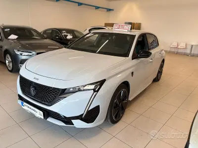 Usata Peugeot e-308 GT 61 kW (84 CV) 2025 Bianco Utilitaria