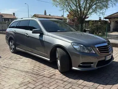 Usata Mercedes E350 Avantgarde 265 CV (194 kW) 2013 Grigio Station wagon