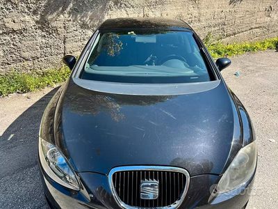 Begagnad Seat Leon 105 HK (77 kW) 2008 Svart Halvkombi