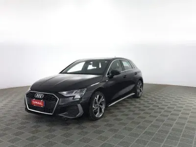 Usata Audi A3 S-Line 110 CV (80 kW) 2022 Nero midnight Berlina
