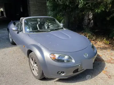 Usata Mazda MX5 High 126 CV (92 kW) 2006 Grigio Cabrio