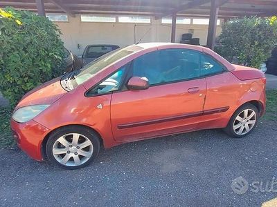 Usata Mitsubishi Colt 150 CV (110 kW) 2009 Rosso Utilitaria