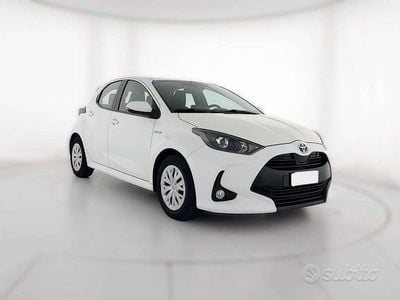 Usata Toyota Yaris Hybrid Business Edition 92 CV (67 kW) 2021 Non specificato Berlina