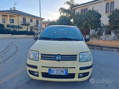 Usata Fiat Panda Dynamic 2005 Giallo Utilitaria