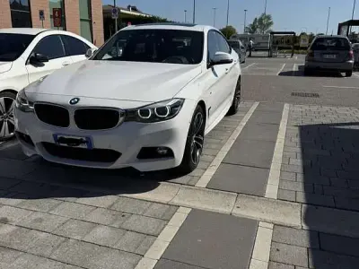 Usata BMW 320 Gran Turismo M Sport 190 CV (139 kW) 2018 Bianco Berlina
