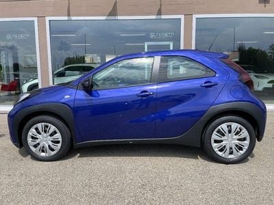 Nuova Toyota Aygo X Active 72 CV (52 kW) 2025 Blu SUV