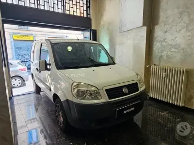 Usata Fiat Doblò Active 103 CV (75 kW) 2010 Bianco Monovolume