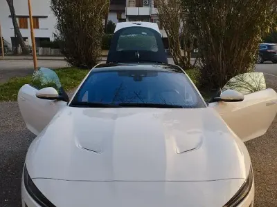 Usata Jaguar F-Type R-Dynamic 300 CV (220 kW) 2021 Bianco Coupé