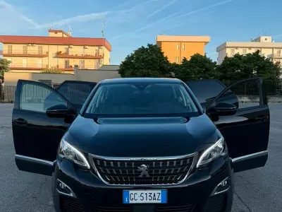 Usata Peugeot 3008 131 CV (96 kW) 2020 Nero SUV