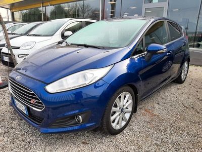 usata Ford Fiesta 1.4 5 porte Bz.- GPL Black & White Edi