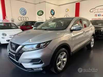 Usata Nissan Qashqai Acenta 110 CV (80 kW) 2018 Grigio SUV