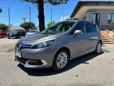 Usata Renault Scénic XMOD 116 CV (85 kW) 2014 Grigio Monovolume