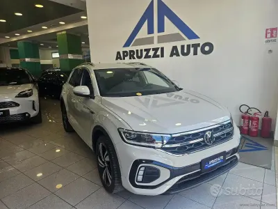 Usata VW T-Roc R-line 150 CV (110 kW) 2023 Beige SUV