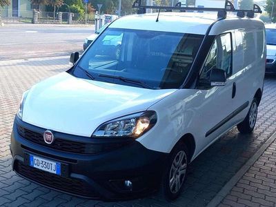 Usata Fiat Doblò Lounge 105 CV (77 kW) 2020 Bianco Monovolume