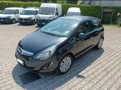 Usata Opel Corsa 75 CV (55 kW) 2014 Grigio Utilitaria