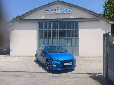 Usata Peugeot 208 75 CV (55 kW) 2024 Blu/azzurro Utilitaria