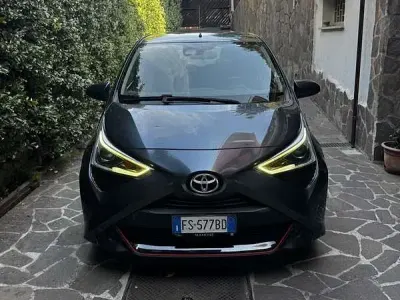 Usata Toyota Aygo X-play 72 CV (52 kW) 2018 Utilitaria