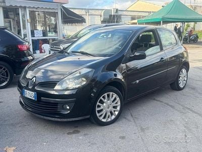 Usata Renault Clio II 85 CV (62 kW) 2007 Nero Berlina