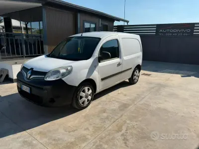 Usata Renault Kangoo 90 CV (66 kW) 2014 Bianco Monovolume