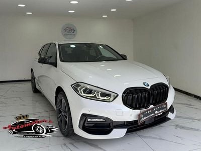 Usata BMW 118 Sport Line 140 CV (102 kW) 2019 Bianco Utilitaria