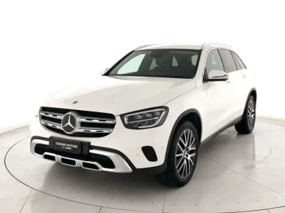 Usado Mercedes GLC300e 211 CV (155 kW) 2022 Blanco