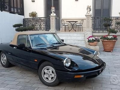 Usata Alfa Romeo Spider 109 CV (80 kW) 1992 Nero Cabrio