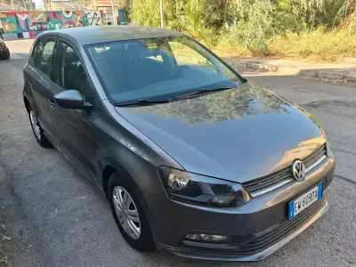 Usata VW Polo Trendline 60 CV (44 kW) 2015 Grigio Berlina