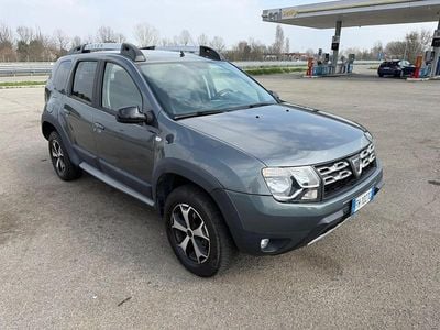 Usata Dacia Duster 110 CV (80 kW) 2017 Grigio SUV