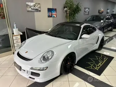 Usata Porsche 911 Carrera 300 CV (220 kW) 1999 Bianco Berlina