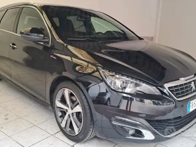 Usata Peugeot 308 GT-line 120 CV (88 kW) 2015 Nero Station wagon