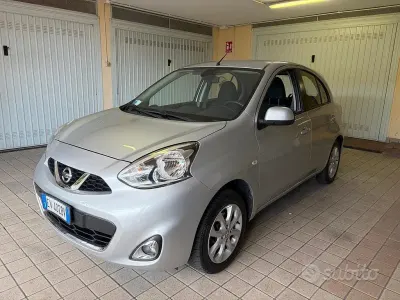 Usata Nissan Micra Tekna 80 CV (58 kW) 2014 Grigio Utilitaria