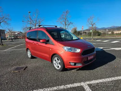 Begagnad Ford Tourneo Courier