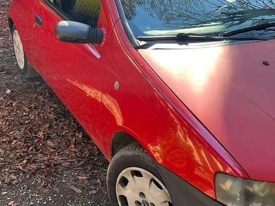 Usata Fiat Punto 80 CV (58 kW) 2002 Rosso Utilitaria