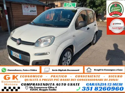 Usata Fiat Panda Lounge 69 CV (50 kW) 2014 Bianco Utilitaria