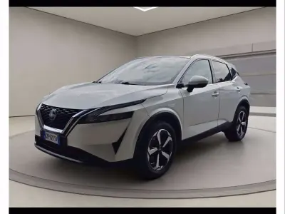 Usata Nissan Qashqai N-Connecta 140 CV (102 kW) 2023 Bianco SUV