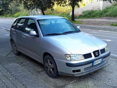Usata Seat Ibiza 2000 Grigio Utilitaria