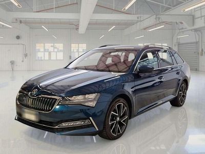 Usata Skoda Superb Executive 156 CV (114 kW) 2022 Blu Station wagon
