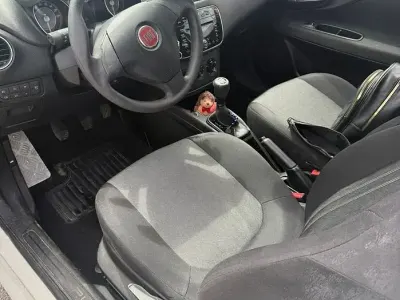 Usata Fiat Grande Punto 90 CV (66 kW) 2014 Bianco Utilitaria